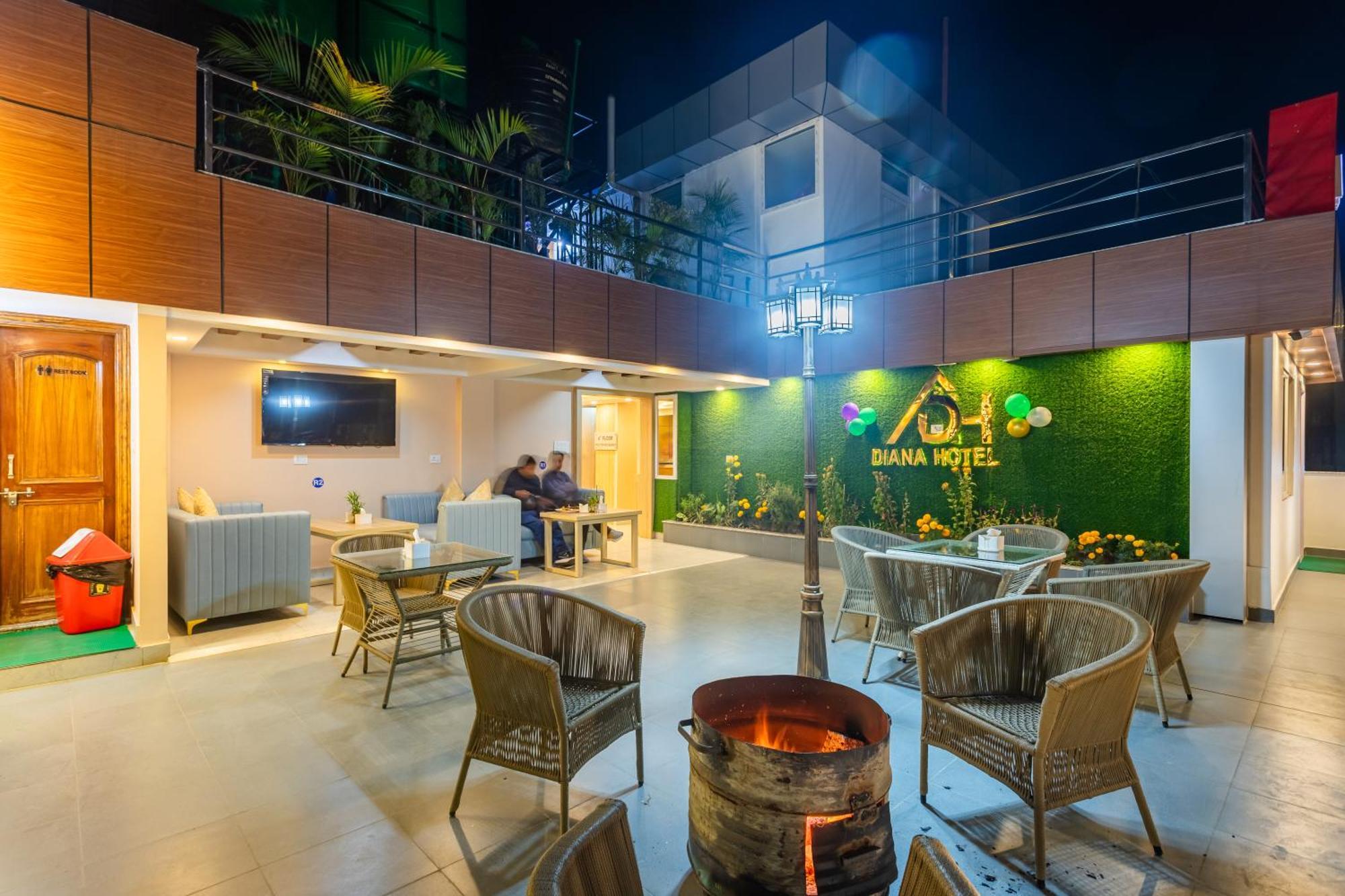 Airport Diana Hotel Κατμαντού Εξωτερικό φωτογραφία