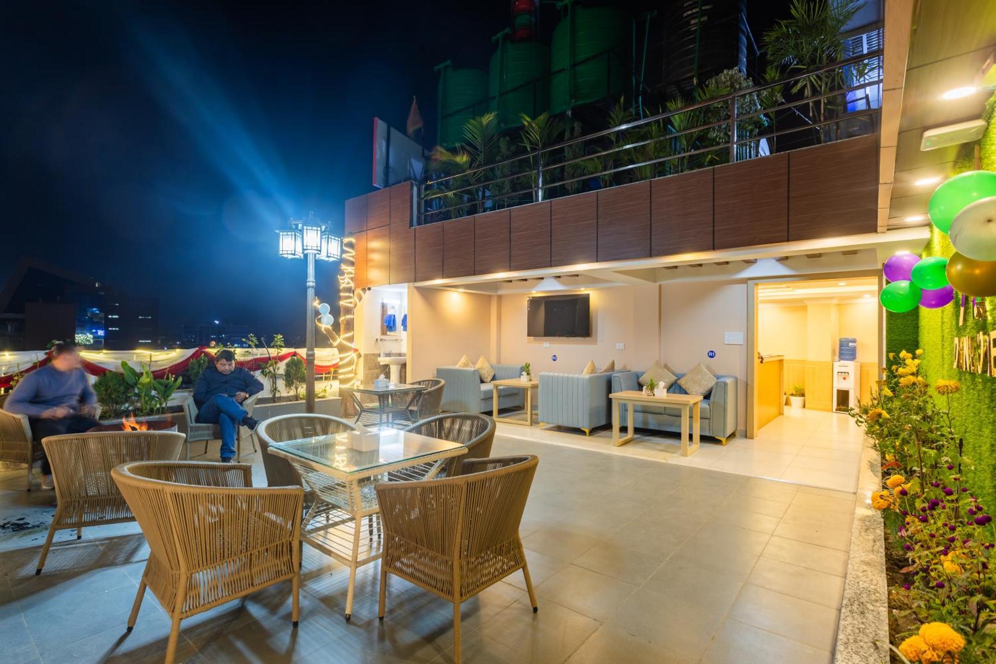 Airport Diana Hotel Κατμαντού Εξωτερικό φωτογραφία